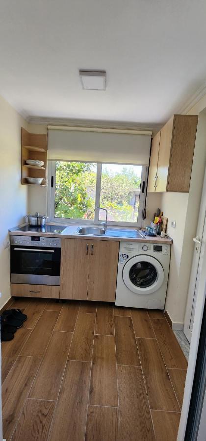Apartament Teuta เปอร์เมต ภายนอก รูปภาพ